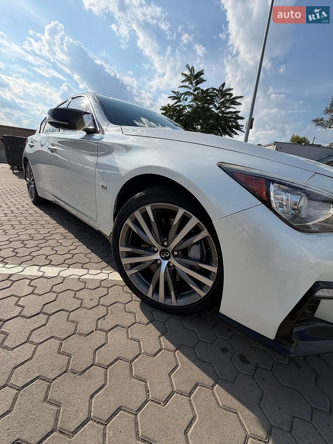 2017 Infiniti Q50 - мініатюра 5