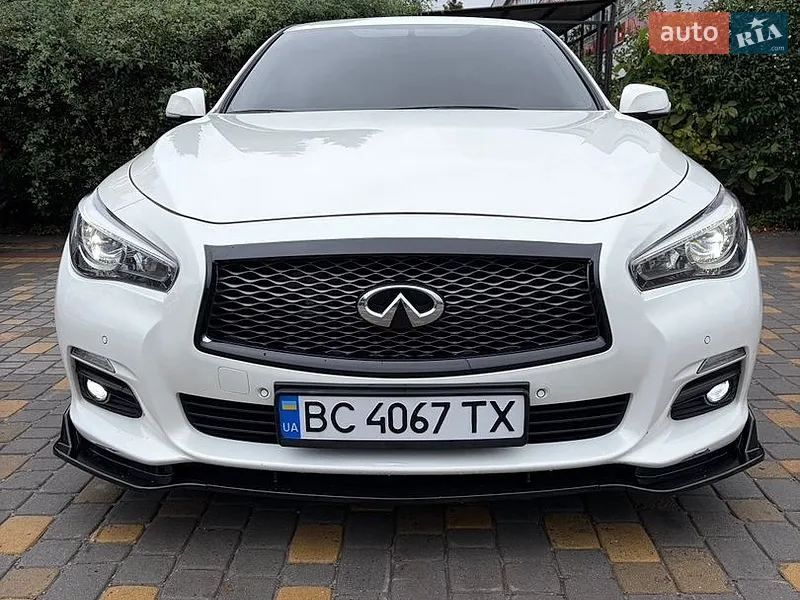 Infiniti Q50 2015