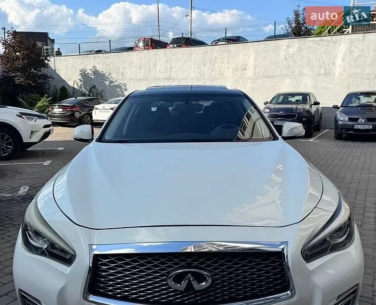 Infiniti Q50
