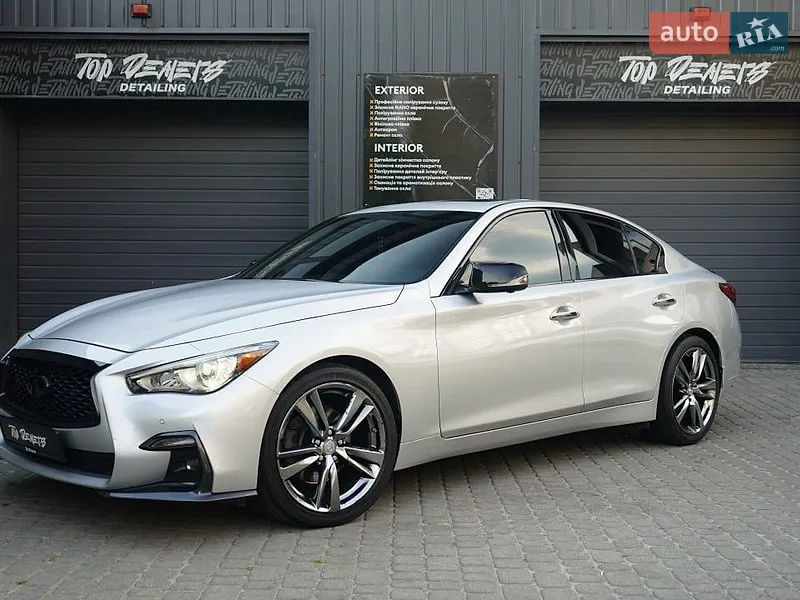 Infiniti Q50
