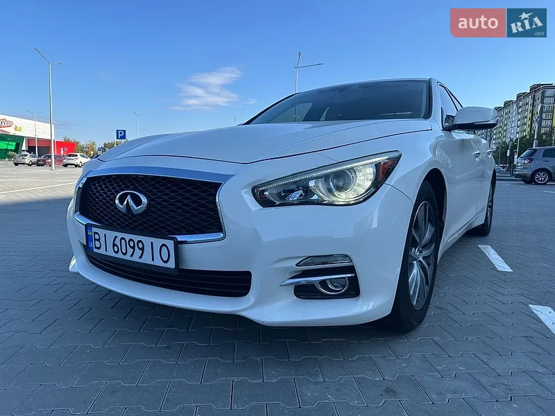 Infiniti Q50 2015