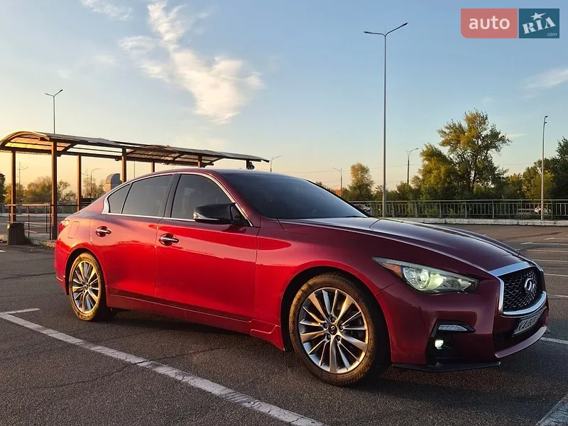 Infiniti Q50