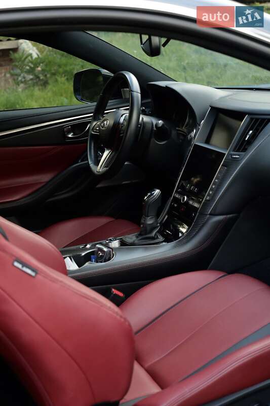 Купе Infiniti Q60 2020 в Киеве