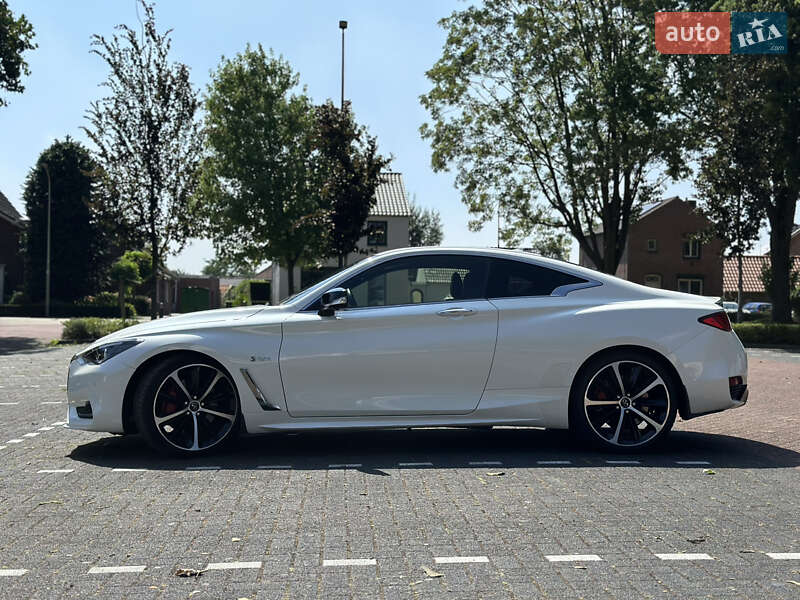 Купе Infiniti Q60 2019 в Львові