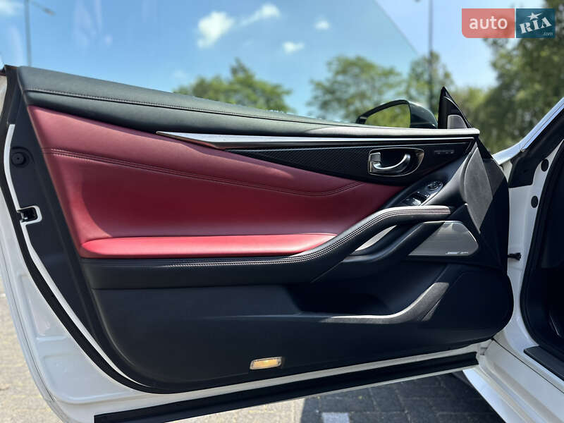 Купе Infiniti Q60 2019 в Львові