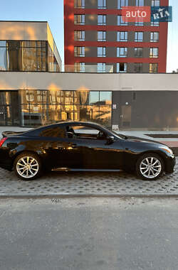 Купе Infiniti Q60 2013 в Киеве