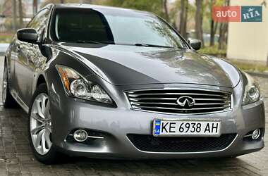 Купе Infiniti Q60 2015 в Дніпрі