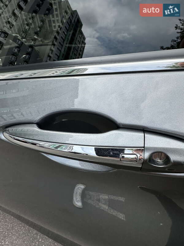Купе Infiniti Q60 2019 в Києві