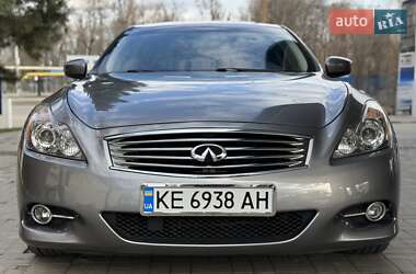 Купе Infiniti Q60 2015 в 