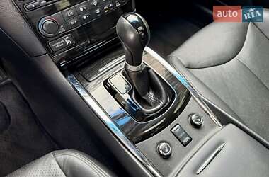 Купе Infiniti Q60 2015 в 