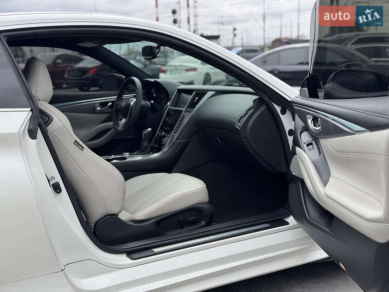 Купе Infiniti Q60 2018 в Запоріжжі