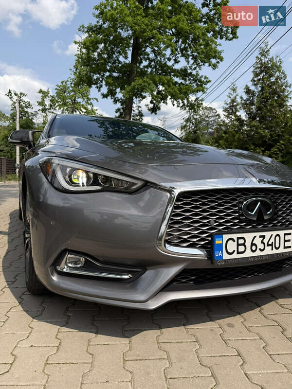 Купе Infiniti Q60 2016 в Киеве