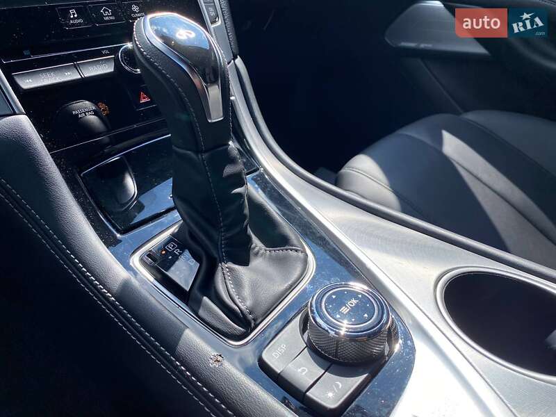 Купе Infiniti Q60 2020 в Виннице