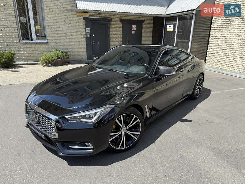 Купе Infiniti Q60 2016 в Киеве