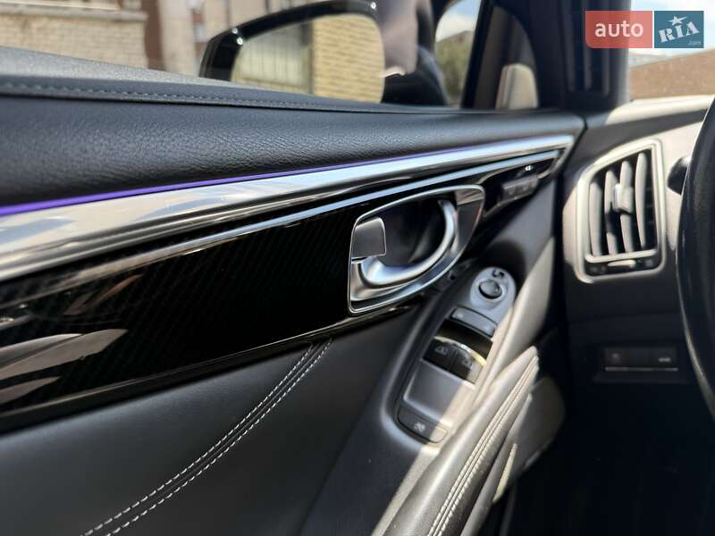 Купе Infiniti Q60 2016 в Киеве