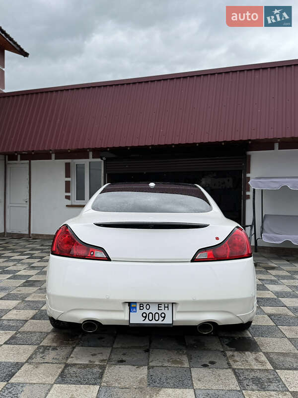Купе Infiniti Q60 2013 в Тернополе