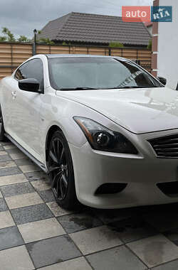 Купе Infiniti Q60 2013 в 