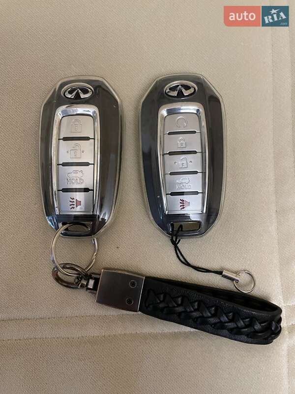 Купе Infiniti Q60 2020 в Вінниці