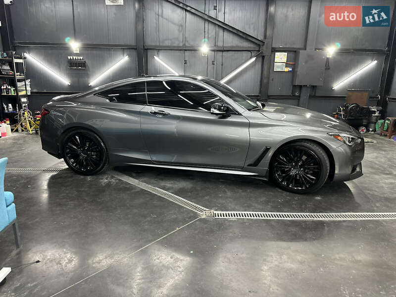 Купе Infiniti Q60 2016 в Києві фото 5 Купе Infiniti Q60 2016 в Києві