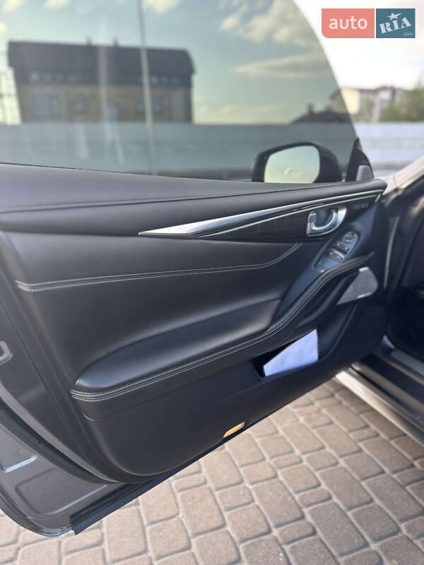 Купе Infiniti Q60 2016 в Києві фото 23 Купе Infiniti Q60 2016 в Києві