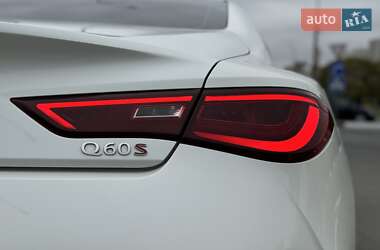 Купе Infiniti Q60 2017 в 