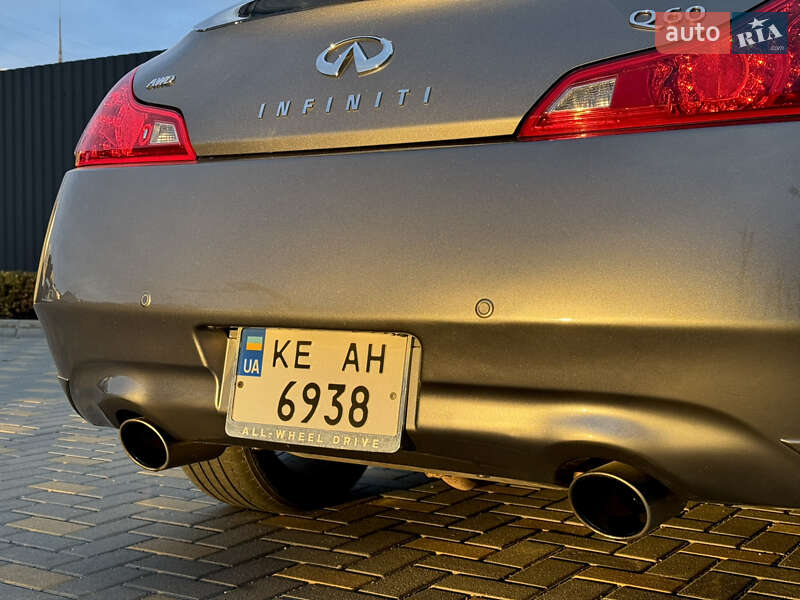 Купе Infiniti Q60 2015 в Виннице