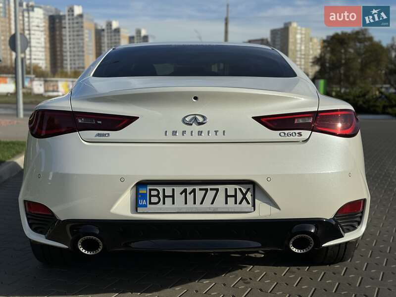 Купе Infiniti Q60 2017 в Киеве фото 24 Купе Infiniti Q60 2017 в Киеве