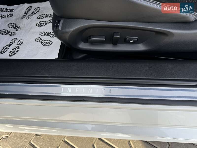 Купе Infiniti Q60 2017 в Киеве фото 79 Купе Infiniti Q60 2017 в Киеве