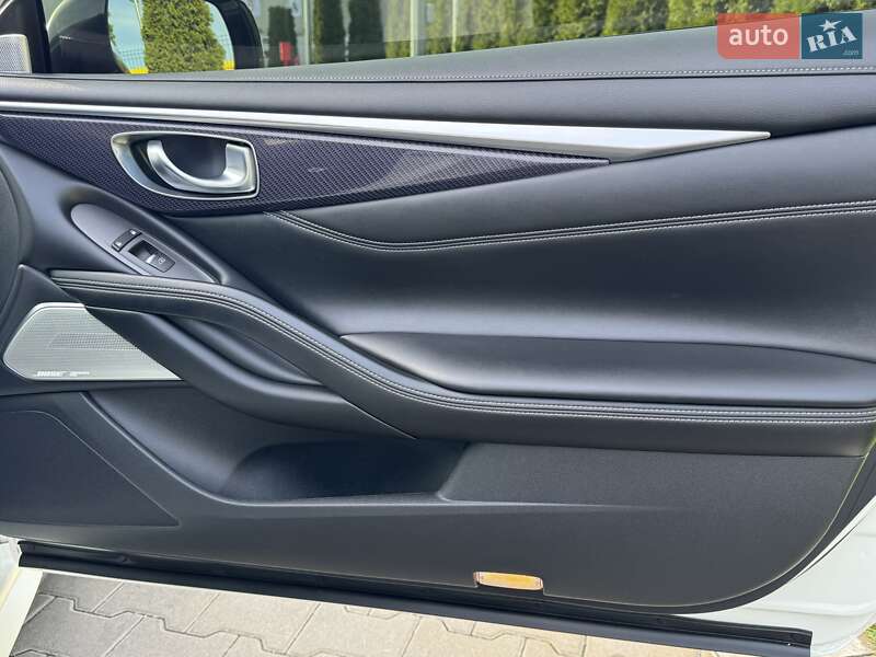 Купе Infiniti Q60 2017 в Киеве фото 102 Купе Infiniti Q60 2017 в Киеве