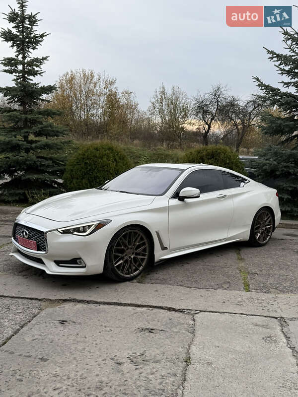 Infiniti Q60 2016