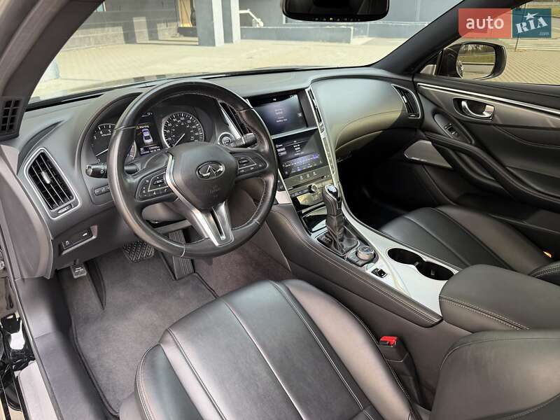 Купе Infiniti Q60 2020 в Киеве