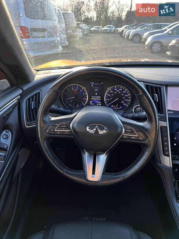 Купе Infiniti Q60 2019 в Черкасах