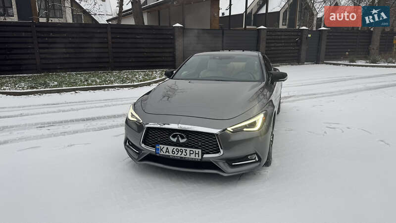 Купе Infiniti Q60 2016 в Киеве