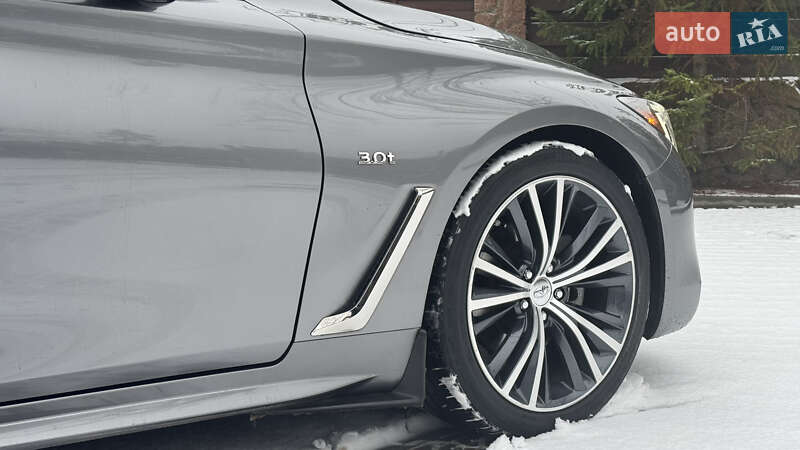 Купе Infiniti Q60 2016 в Киеве