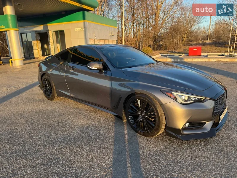 Infiniti Q60