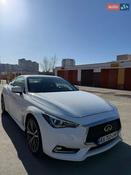Infiniti Q60