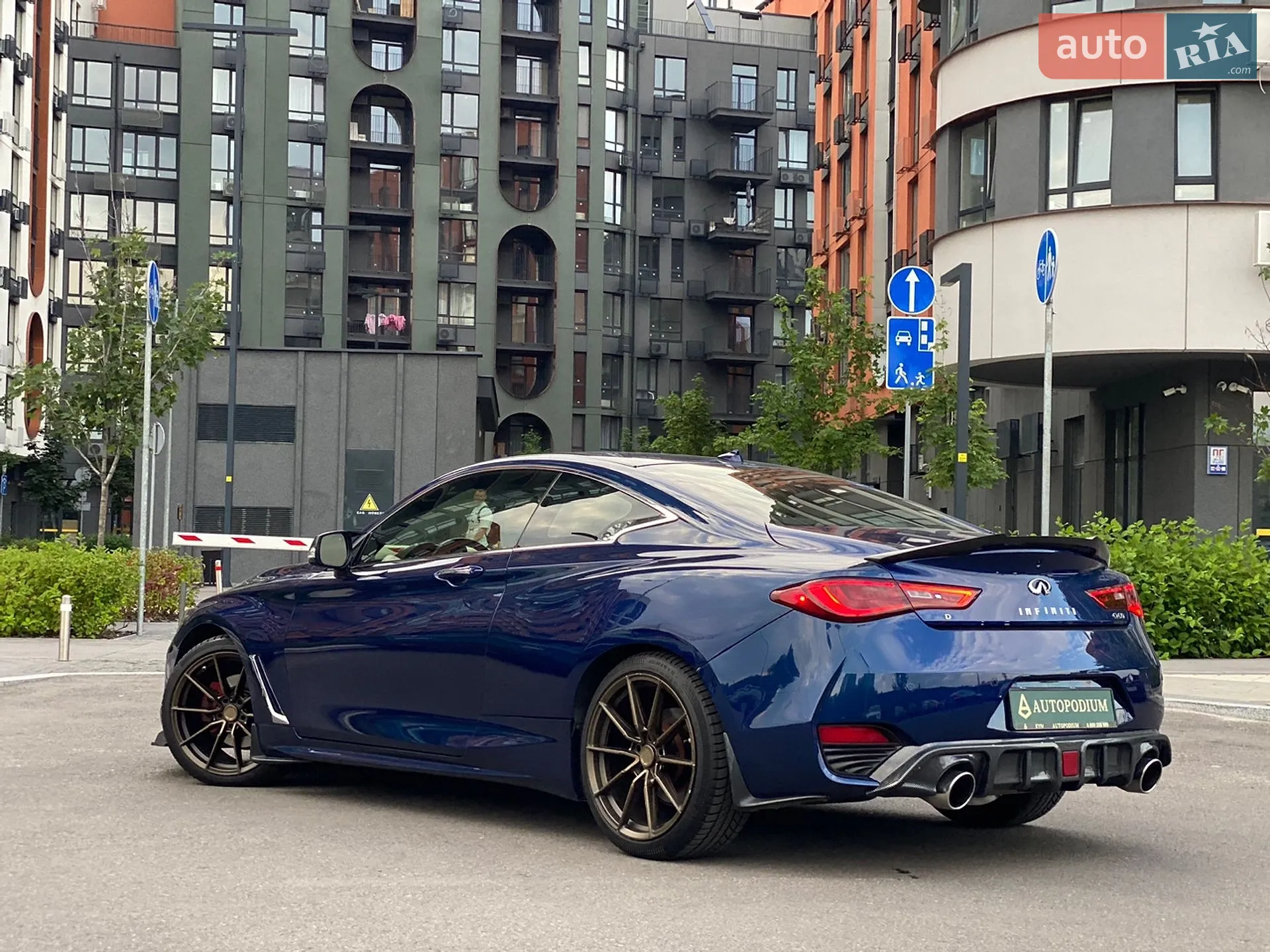 2017 Infiniti Q60 - мініатюра 8