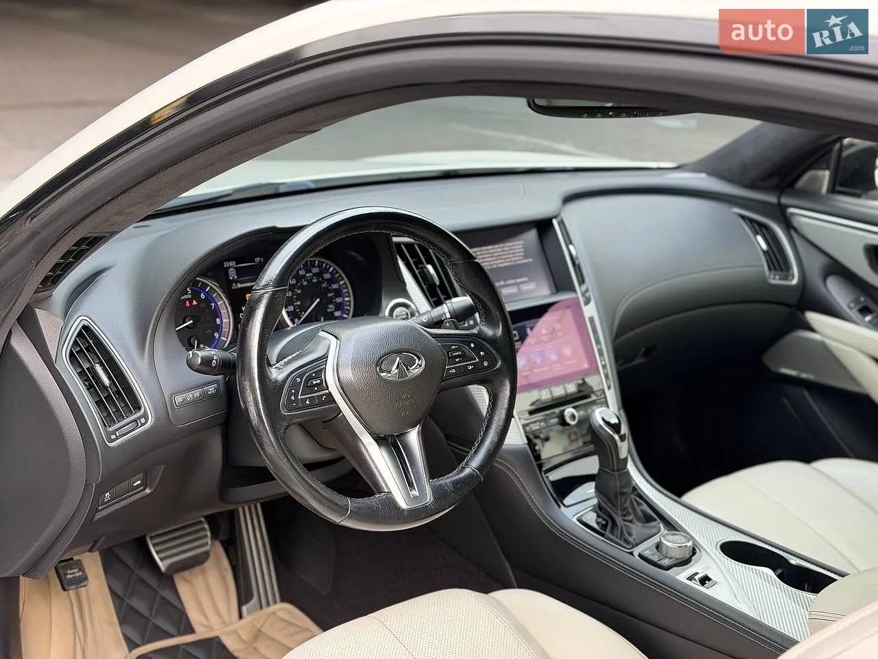 2017 Infiniti Q60 - мініатюра 11