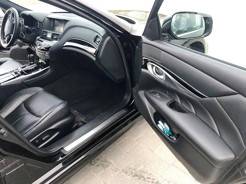 Седан Infiniti Q70 2014 в Львове
