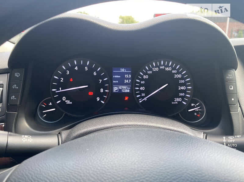 Седан Infiniti Q70 2018 в Хмельницком