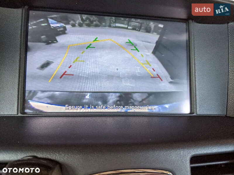 Седан Infiniti Q70 2015 в Львові