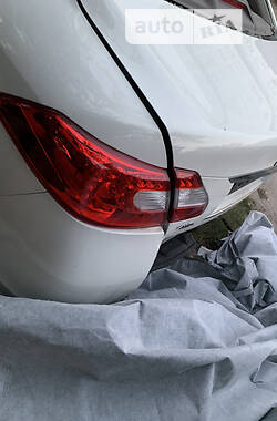 Седан Infiniti Q70 2015 в 