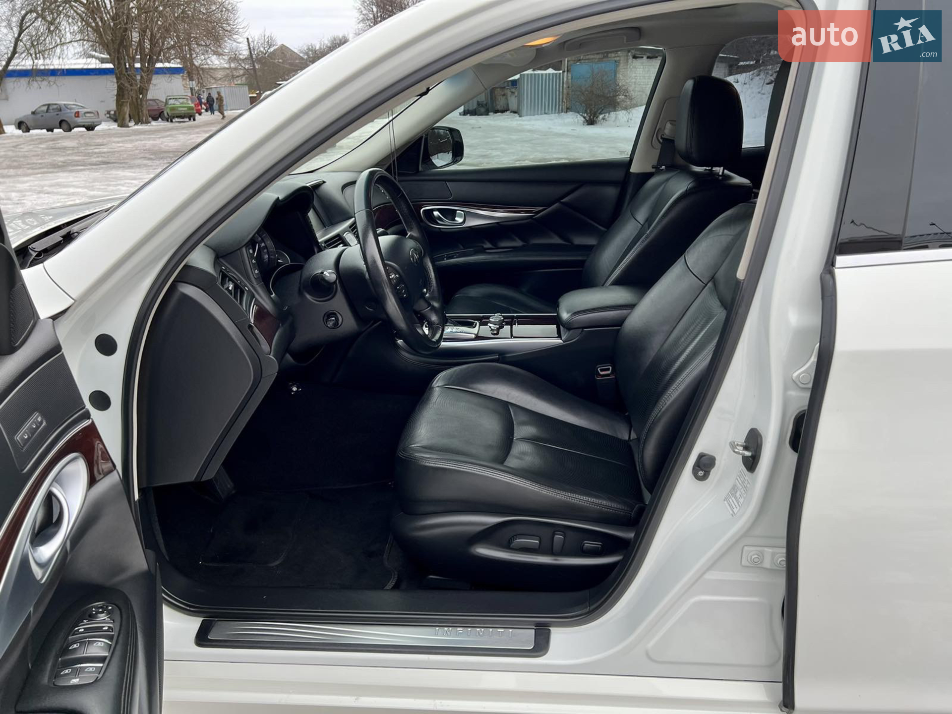 2015 Infiniti Q70 - мініатюра 3