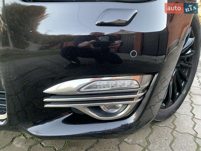 Седан Infiniti Q70 2016 в Новомосковске фото 2 Седан Infiniti Q70 2016 в Новомосковске