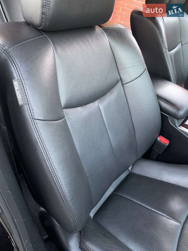 Седан Infiniti Q70 2016 в Новомосковске фото 24 Седан Infiniti Q70 2016 в Новомосковске