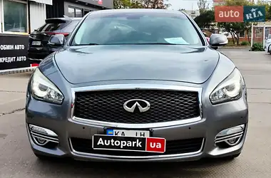 Infiniti Q70 2017