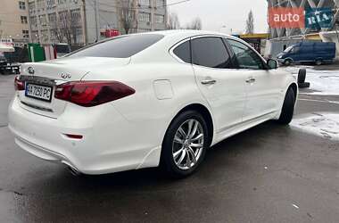 Седан Infiniti Q70 2015 в Києві