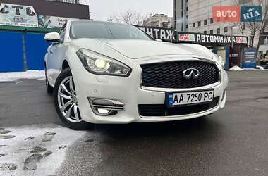 Седан Infiniti Q70 2015 в Києві