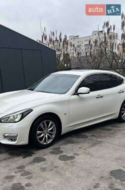 Седан Infiniti Q70 2016 в Белой Церкви