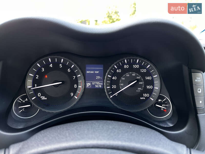 Седан Infiniti Q70 2017 в Житомирі